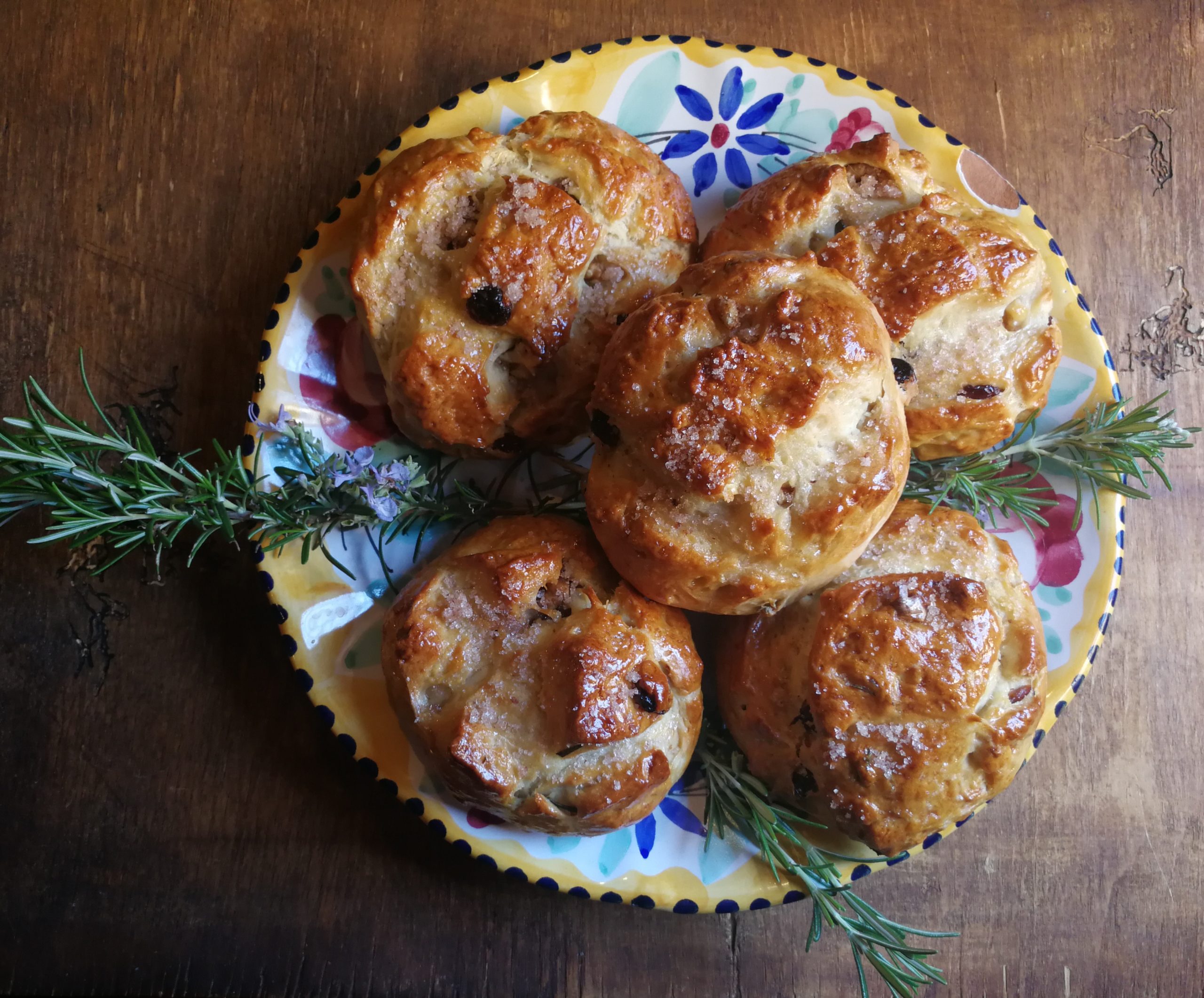 Best Pan di Ramerino Recipe - How to Make Italian Rosemary Buns